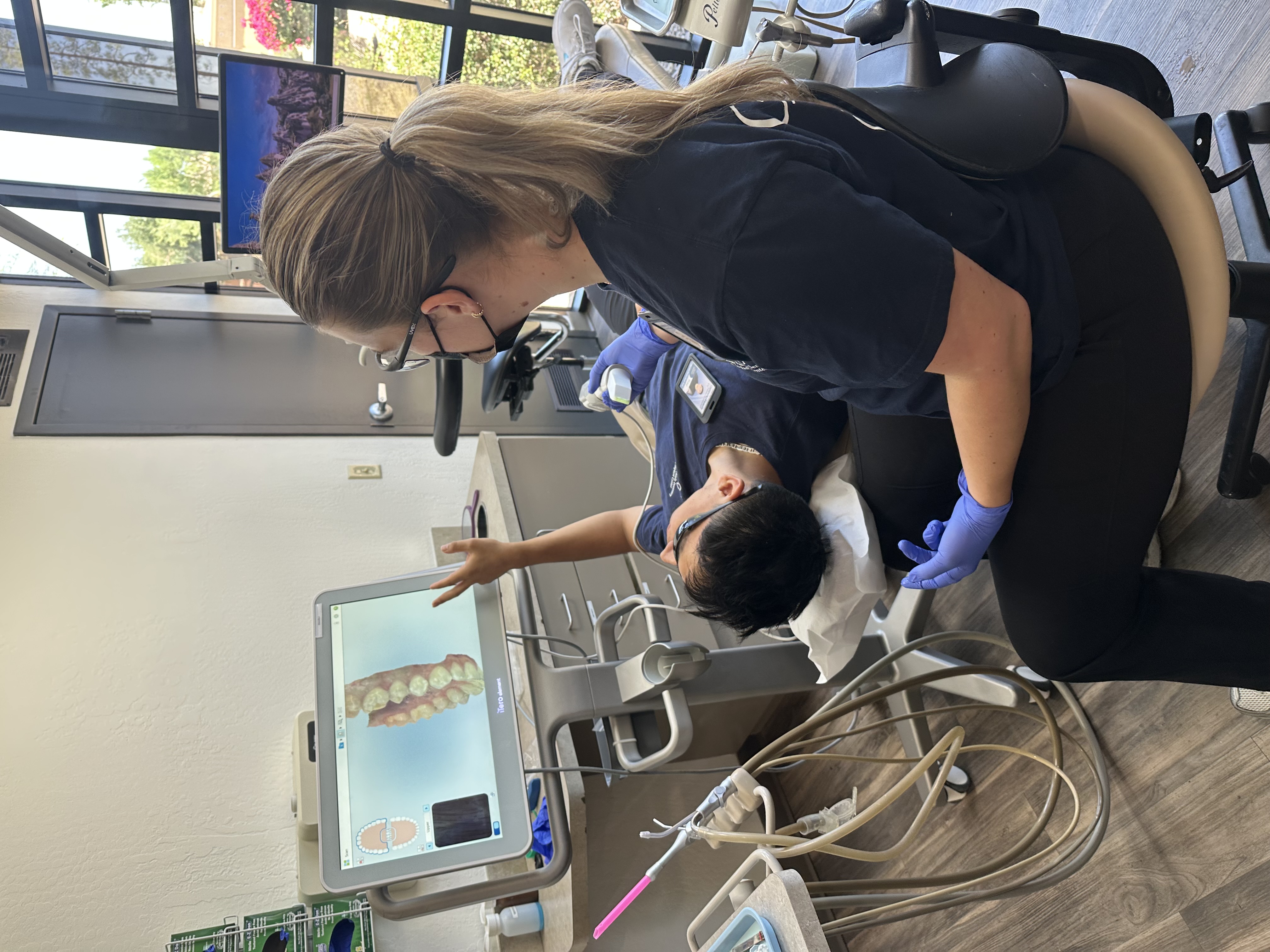 Dr. Faith and Ray going over treatment options